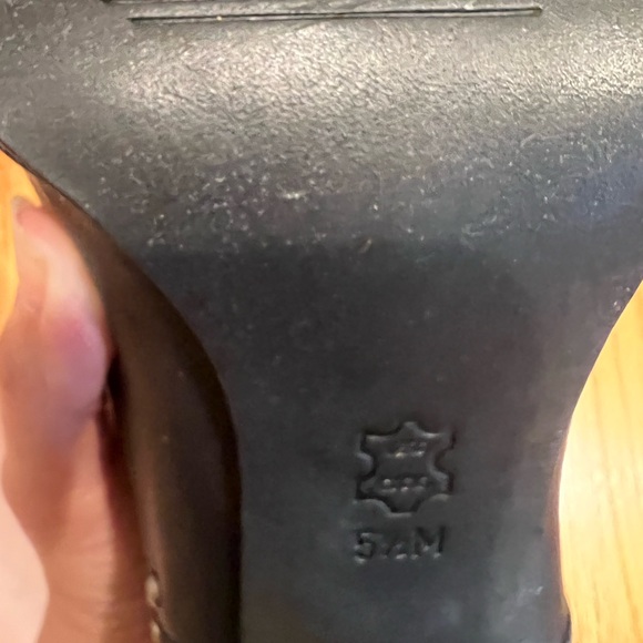 Michael Kors Knee High leather boots studded - Picture 11 of 11